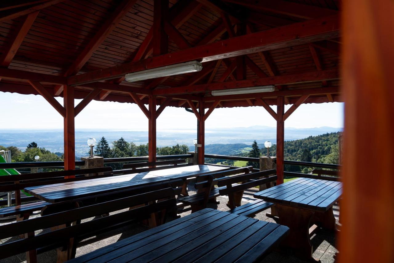 Hotel Tisa Pohorje ホコ・ポホリェ エクステリア 写真